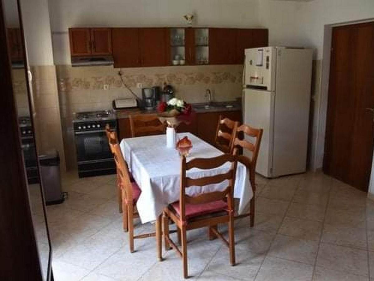 Apartment Manigo Supetar Eksteriør bilde