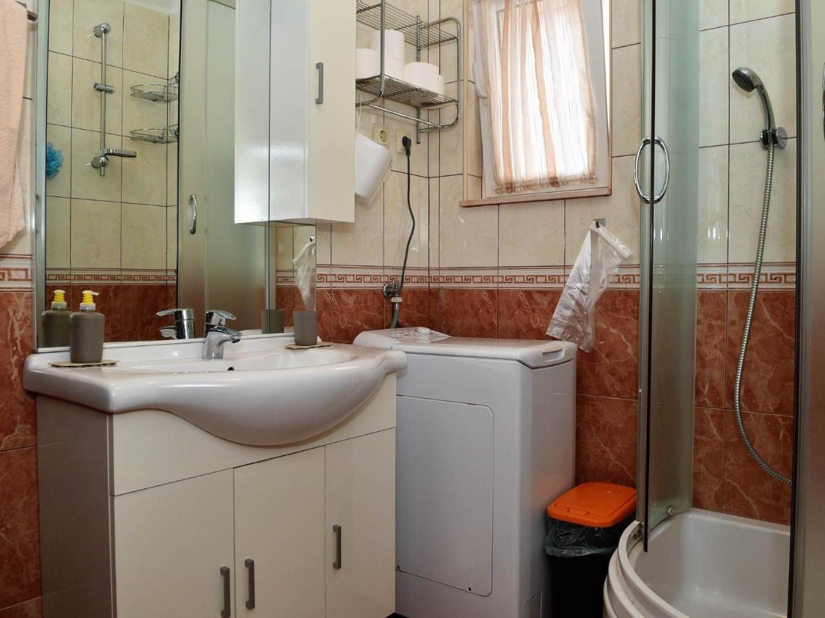 Apartment Manigo Supetar Eksteriør bilde