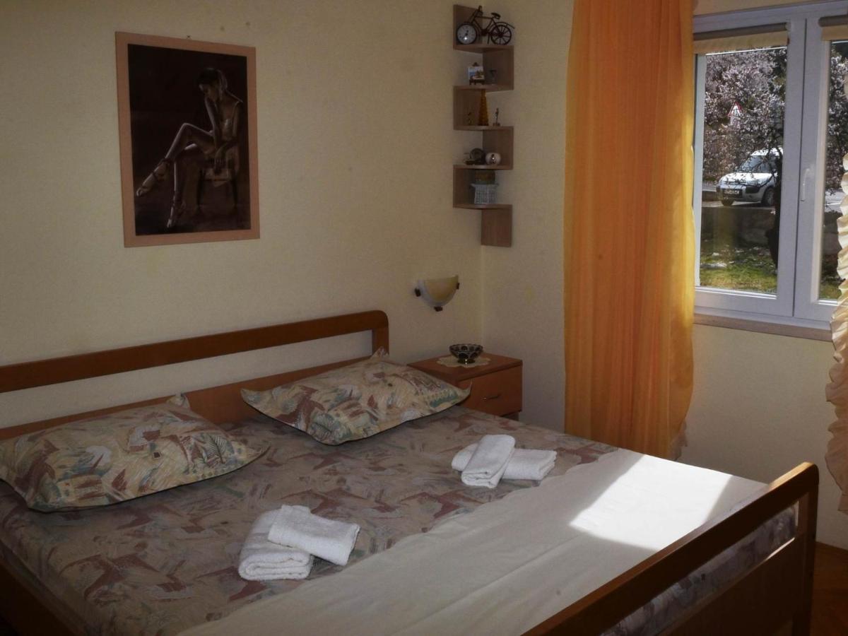 Apartment Manigo Supetar Eksteriør bilde